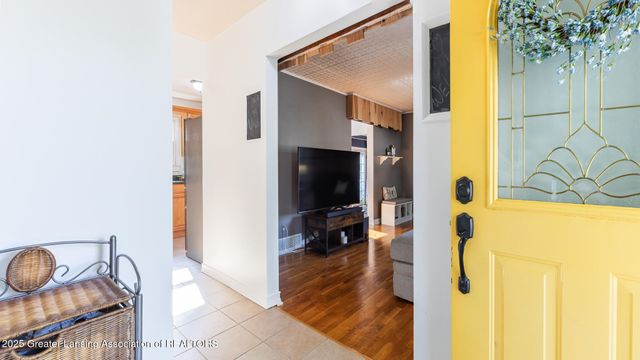 2300 Vassar Drive, Lansing, MI 48912