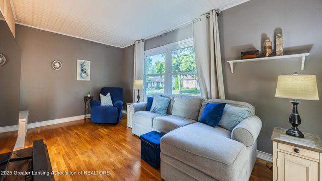 2300 Vassar Drive, Lansing, MI 48912