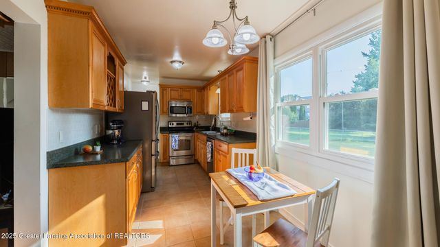 2300 Vassar Drive, Lansing, MI 48912