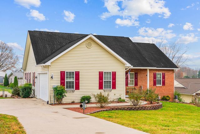 273 Washington St, Crossville, TN 38572