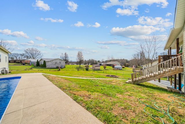 273 Washington St, Crossville, TN 38572