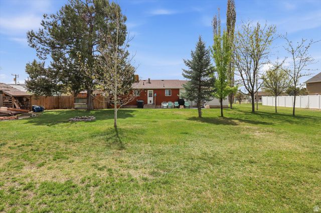 6030 W 5800 S, Hooper, UT 84315