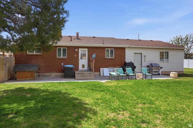 6030 W 5800 S, Hooper, UT 84315