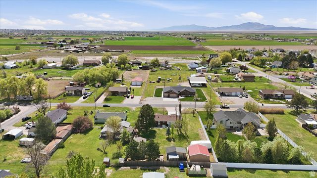 6030 W 5800 S, Hooper, UT 84315