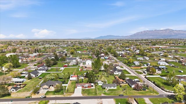 6030 W 5800 S, Hooper, UT 84315