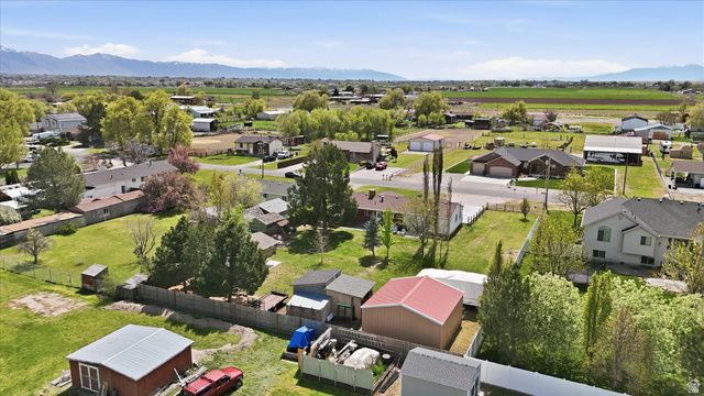 6030 W 5800 S, Hooper, UT 84315