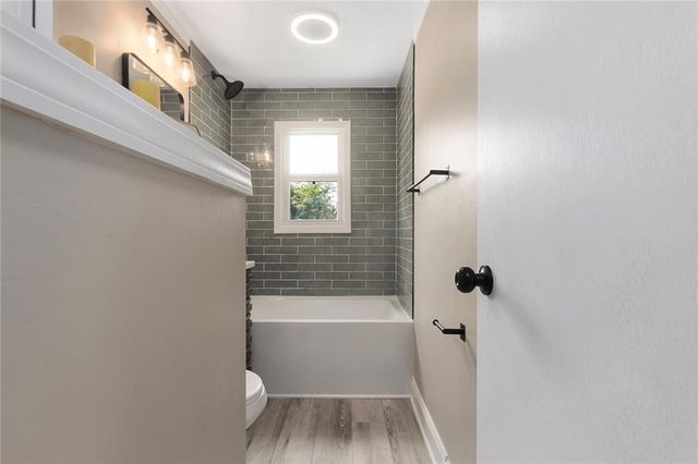 7801 NE San Rafael Drive, Kansas City, MO 64119