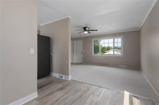 7801 NE San Rafael Drive, Kansas City, MO 64119
