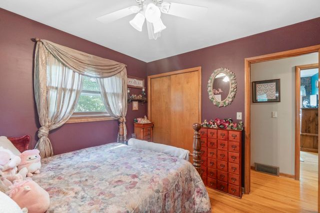 313 Longview Drive, Waterloo, IA 50701
