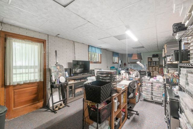 313 Longview Drive, Waterloo, IA 50701