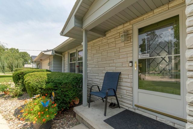 313 Longview Drive, Waterloo, IA 50701
