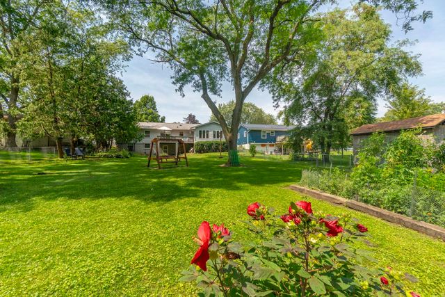 313 Longview Drive, Waterloo, IA 50701