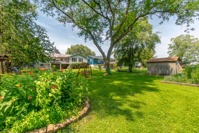 313 Longview Drive, Waterloo, IA 50701
