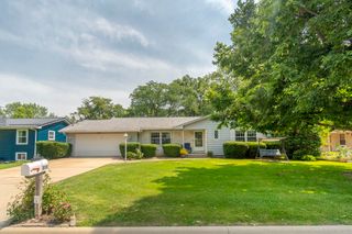 313 Longview Drive, Waterloo, IA 50701