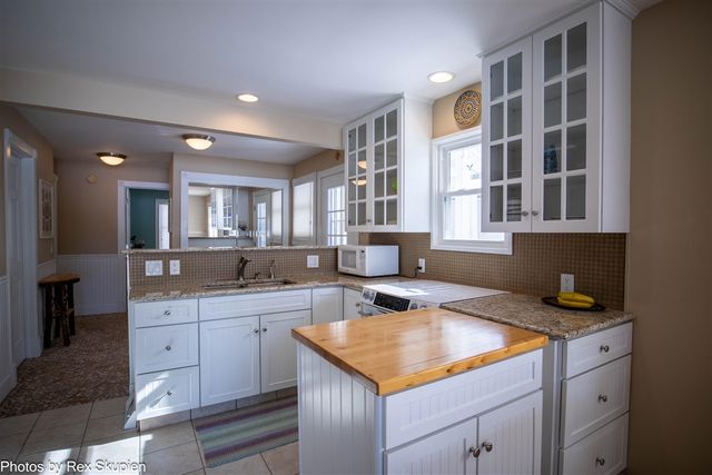 8451 S Pine Point Drive, Newaygo, MI 49337