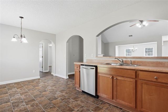 465 Camella Circle, Mcdonough, GA 30252