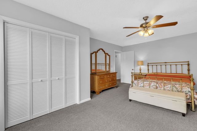 625 Dutchmans Dr, Hermitage, TN 37076