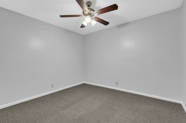 625 Dutchmans Dr, Hermitage, TN 37076