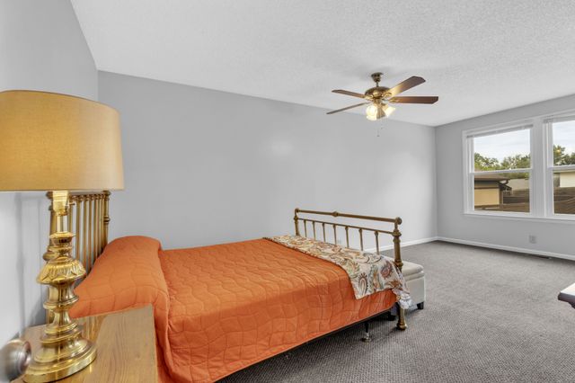 625 Dutchmans Dr, Hermitage, TN 37076