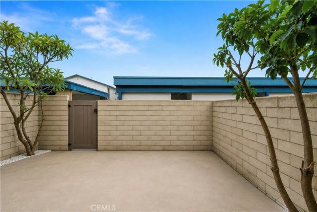16507 Caballero Lane, Huntington Beach, CA 92649