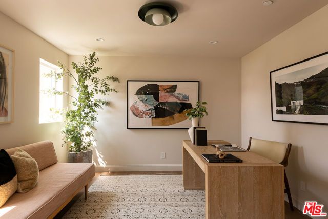 931 S Sycamore Avenue, Los Angeles, CA 90036