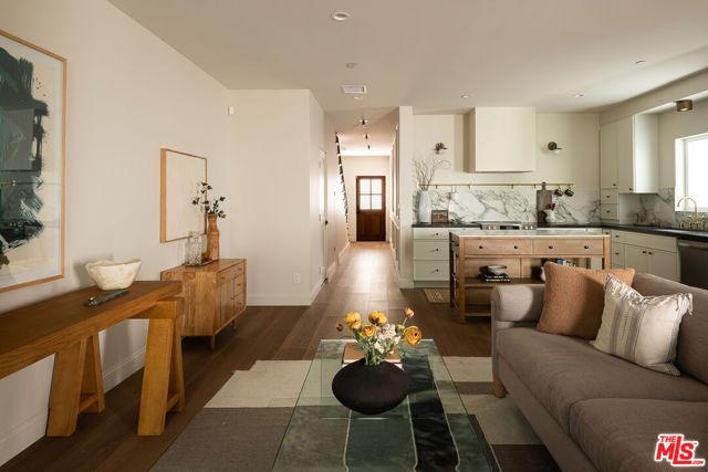 931 S Sycamore Avenue, Los Angeles, CA 90036