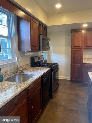819 FAIRWAY, Towson, MD 21286