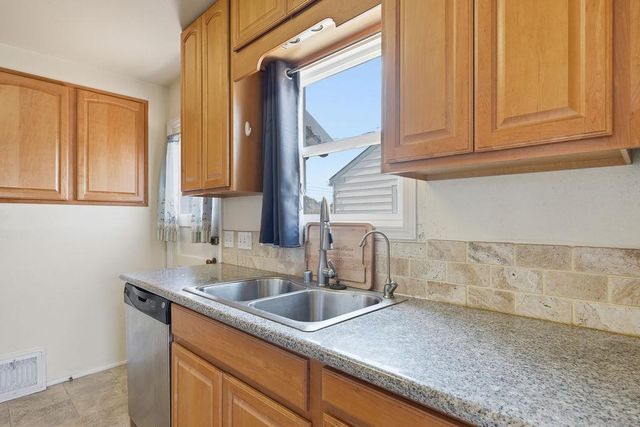 544 E Glass Ave, Spokane, WA 99207