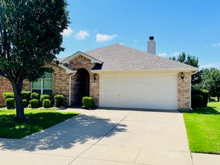 11761 Kenny Drive, Fort Worth, TX 76244