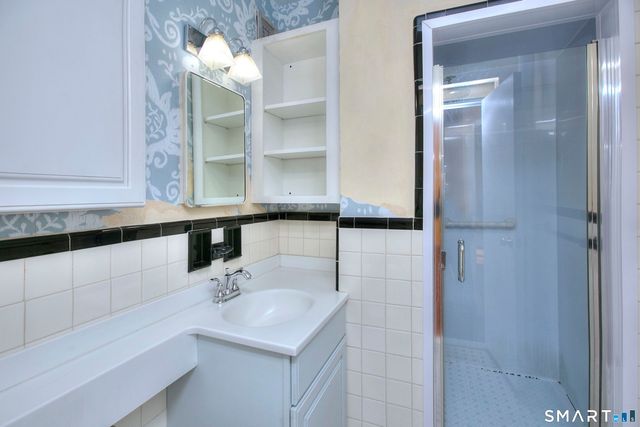 4 Putnam Hill Road 2B, Greenwich, CT 06830