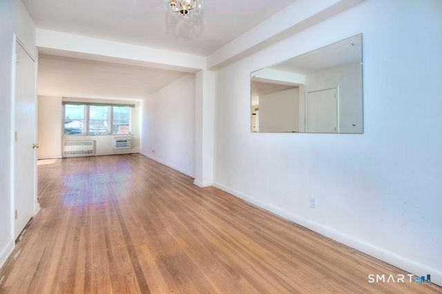 4 Putnam Hill Road 2B, Greenwich, CT 06830