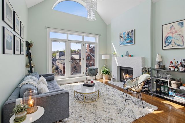 2024 W Iowa Street 3B, Chicago, IL 60622