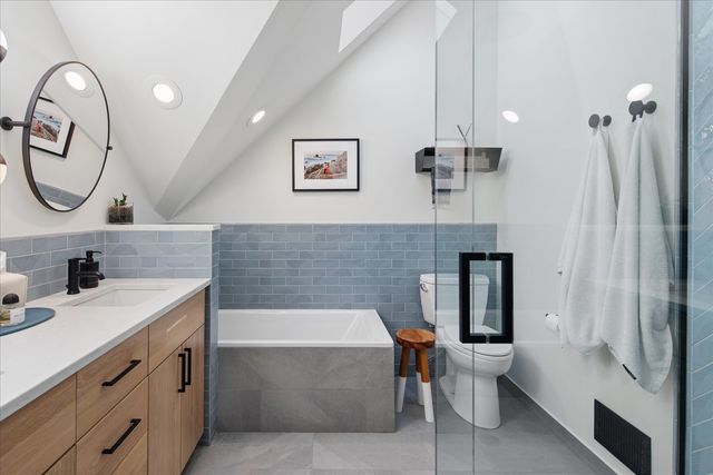 2024 W Iowa Street 3B, Chicago, IL 60622