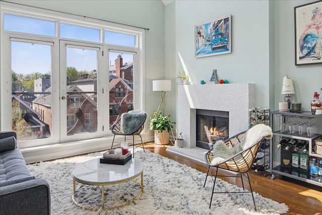 2024 W Iowa Street 3B, Chicago, IL 60622