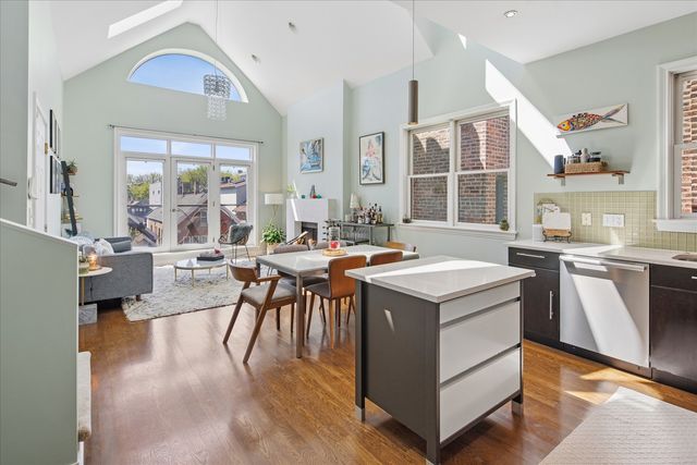 2024 W Iowa Street 3B, Chicago, IL 60622