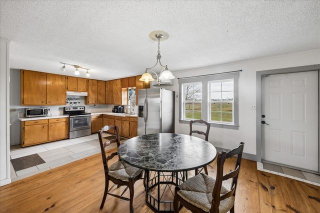 4435 Hartfield Road, Round Top, TX 78954