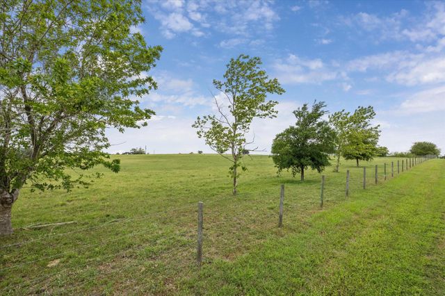 4435 Hartfield Road, Round Top, TX 78954