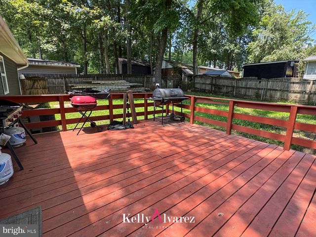 1 DAVID CT, Stafford, VA 22554