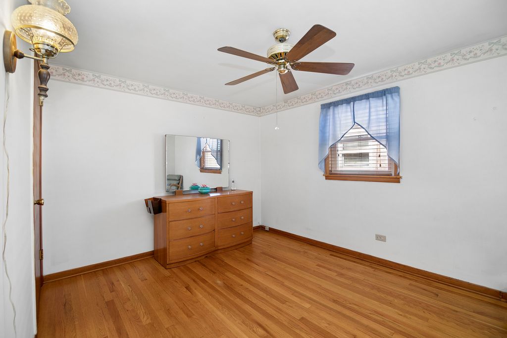 7805 Narragansett Avenue, Burbank, IL 60459 — photo 5