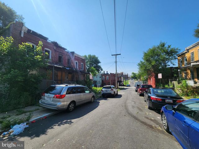 910 N DUKELAND ST, Baltimore, MD 21216