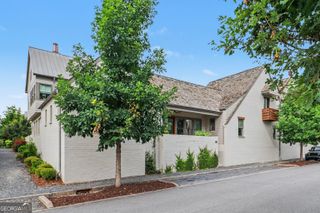 110 4TH Street, Fayetteville, GA 30214