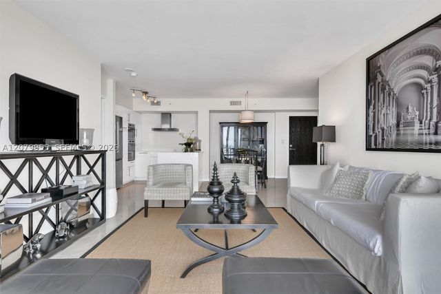 90 Alton Rd 1809, Miami Beach, FL 33139