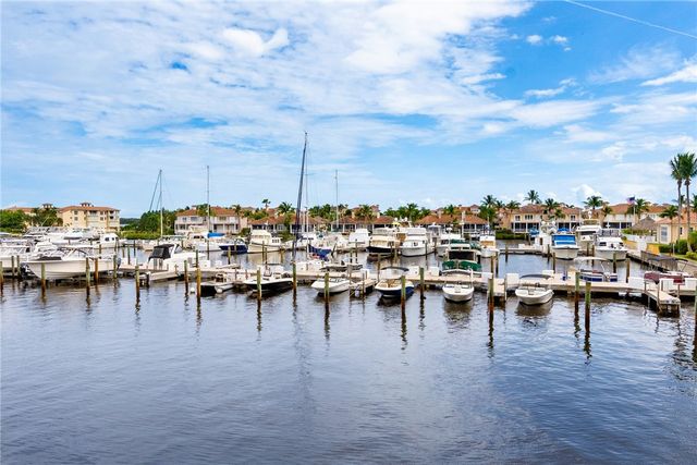 5520 N Harbor Village Drive 204, Vero Beach, FL 32967