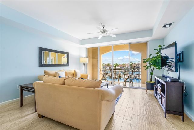 5520 N Harbor Village Drive 204, Vero Beach, FL 32967