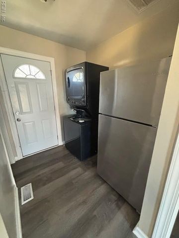 28495 Everett ST, Newsoms, VA 23874