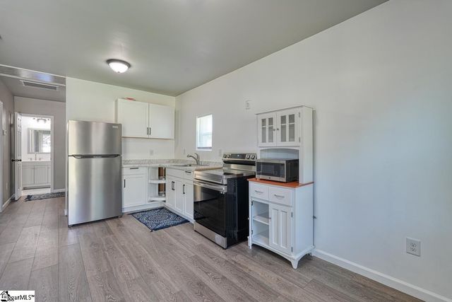 302 Hillcrest Drive, Greer, SC 29651