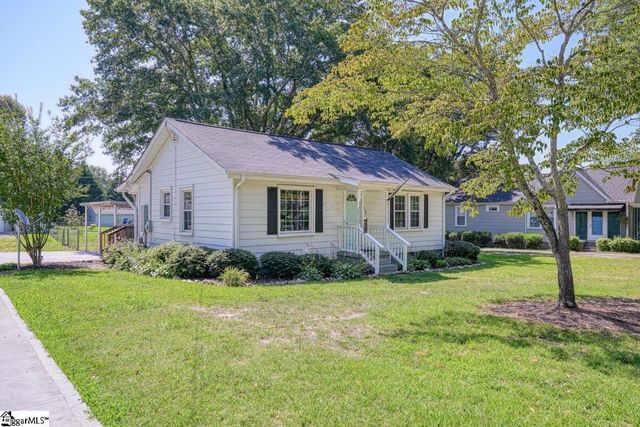 302 Hillcrest Drive, Greer, SC 29651