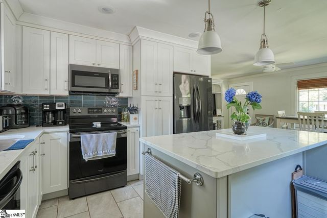 302 Hillcrest Drive, Greer, SC 29651