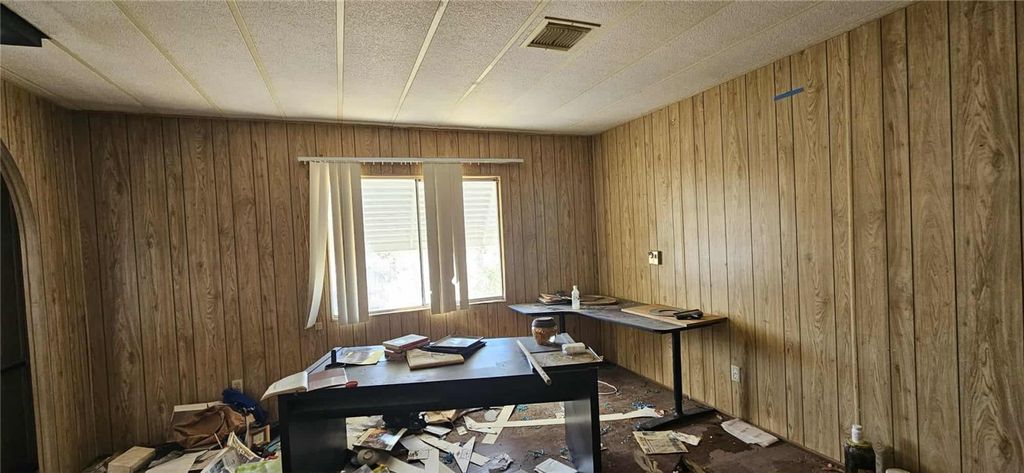 Image 13 of property listing at 7535 Camp Rock, Lucerne Valley, CA 92356