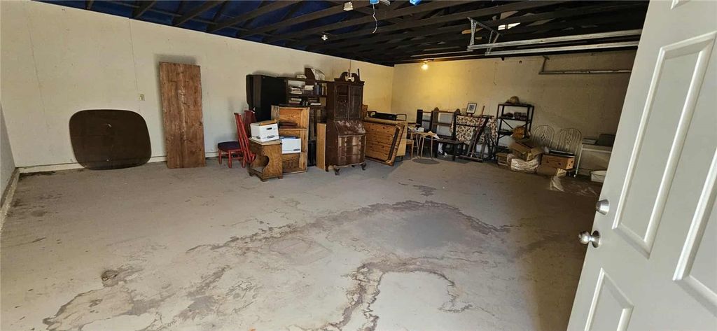 Image 20 of property listing at 7535 Camp Rock, Lucerne Valley, CA 92356